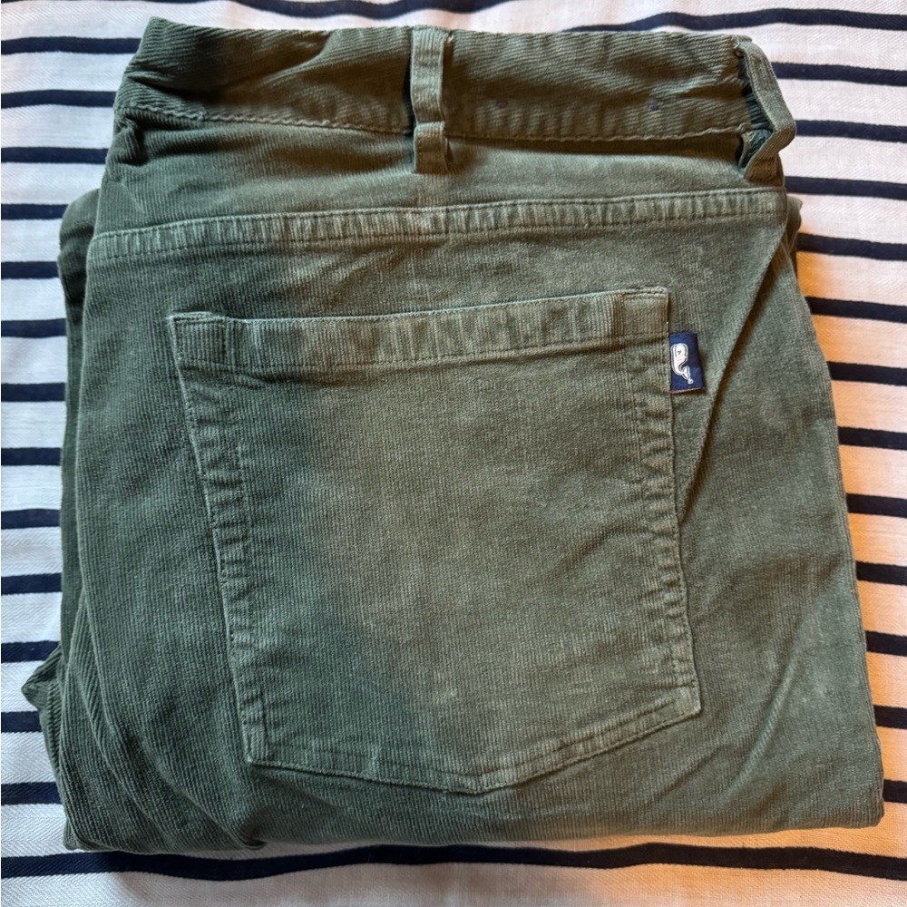 Vineyard Vines corduroy pants. 5 pocket, green 38X32